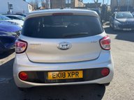 Hyundai i10 PREMIUM 6