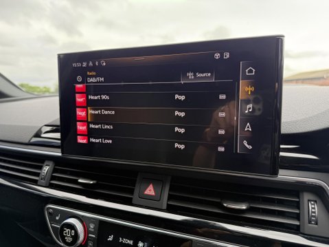 Audi A4 2.0 TDI 40 Black Edition Estate 5dr Diesel S Tronic quattro Euro 6 (s/s) (1 42