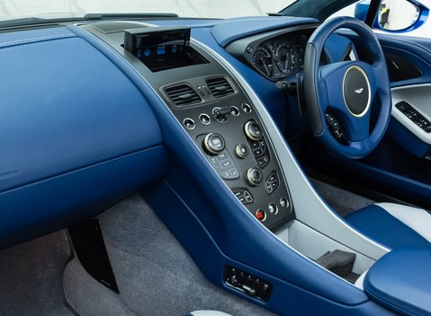 Aston Martin Vanquish Zagato Speedster 20