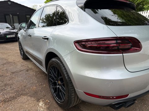 Porsche Macan GTS PDK 15
