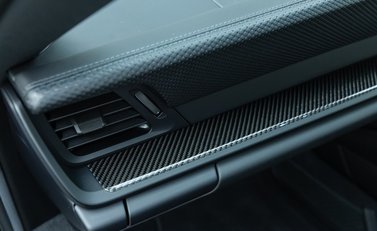 Porsche 911 GT3 Touring (992) 23