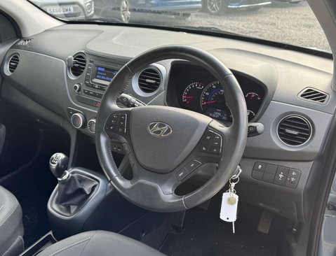 Hyundai i10 1.2 i10 SE 5dr 15