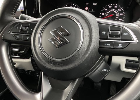 Suzuki Swift ULTRA 22