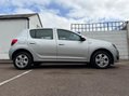 Dacia Sandero 1.5 dCi Laureate Euro 5 5dr 28