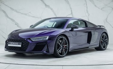 Audi R8 V10 PERFORMANCE CARBON BLACK 1