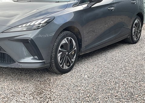 MG MG4 EV 51kWh SE 5