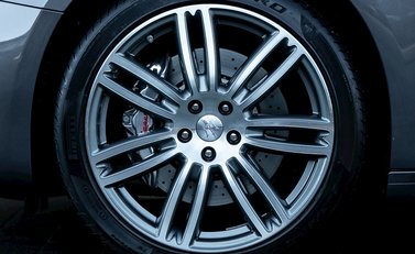 Maserati Ghibli GranLusso 10