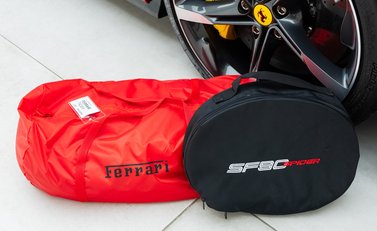 Ferrari SF90 Spider 43