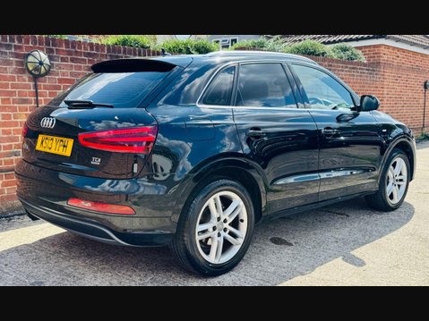 Audi Q3 2.0 TDI S line SUV 5dr Diesel S Tronic quattro Euro 5 (s/s) (177 ps) 4