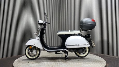 Ajs MODENA 2021 ONLY 800 MILES MODERN RETRO SCOOTER 125CC MOT OCTOBER 2027 4