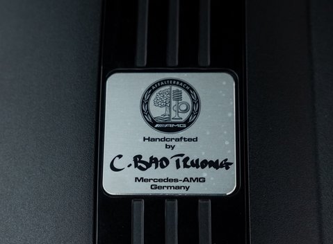 Mercedes-Benz SL Class SL63 AMG PERFORMANCE 41