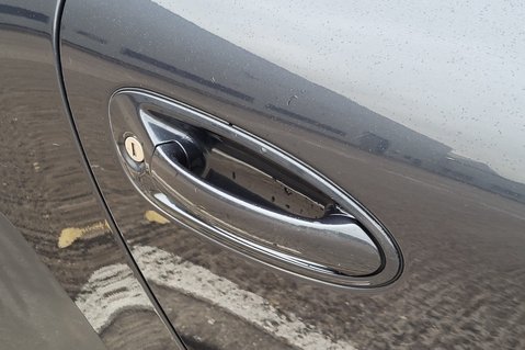 Porsche 911 CARRERA 4 TIPTRONIC S 15