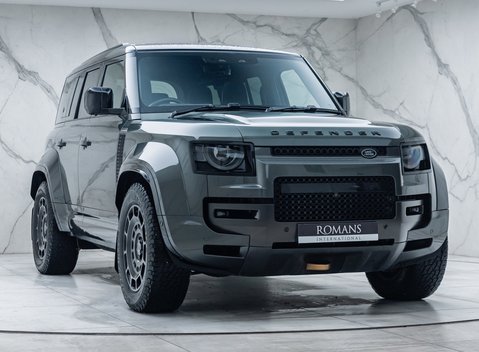 Land Rover Defender OCTA EDITION ONE 6
