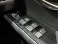 Lexus Ux 2.0 250h SUV 5dr Petrol Hybrid E-CVT Euro 6 (s/s) (184 ps) 45