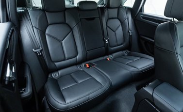 Porsche Macan GTS 16