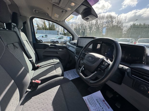 Ford Transit Custom AUTO LWB [SOLD KH] L2H1 Limited 300 Air Con Alloys Camera Sensors EURO 6 15