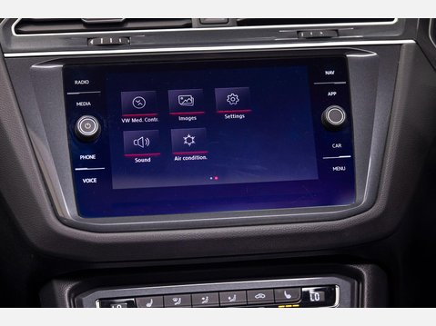 Volkswagen Tiguan 1.5 TSI EVO R-Line Tech DSG Euro 6 (s/s) 5dr 47