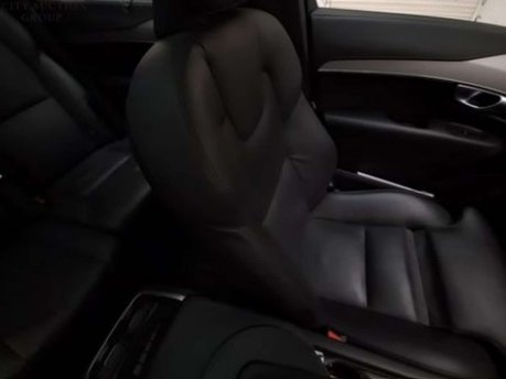 Volvo XC90 2.0 XC90 + B5 MHEV AWD Auto 4WD 5dr 11