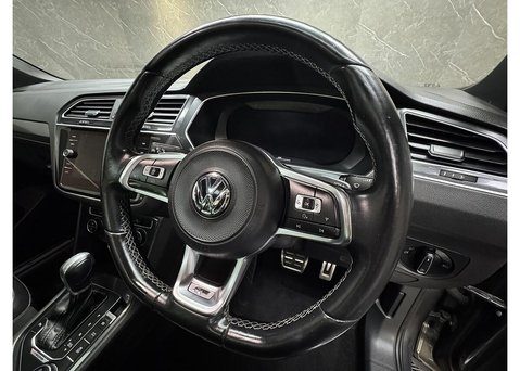 Volkswagen Tiguan 2.0 TDI R-Line SUV 5dr Diesel DSG 4Motion Euro 6 (s/s) (150 ps) 42