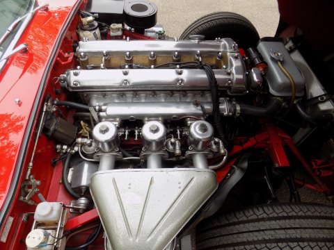 Jaguar E-Type S1½ 4.2 Roadster 31