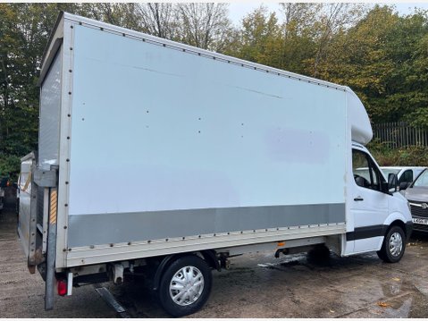 Mercedes-Benz Sprinter 2.1 311 CDI Luton 3dr Diesel Manual RWD L3 (109 bhp) 7