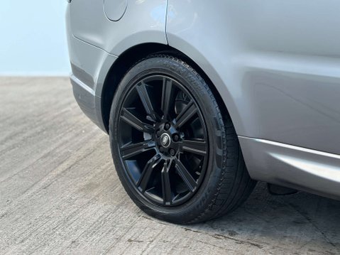 Land Rover Range Rover Sport 3.0 Range Rover Sport HSE Dynamic SDV6 Auto 4WD 5dr 9