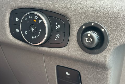 Ford Transit 350 L2 H2 130ps Leader Panel Van - Air Con / Rear Camera 29