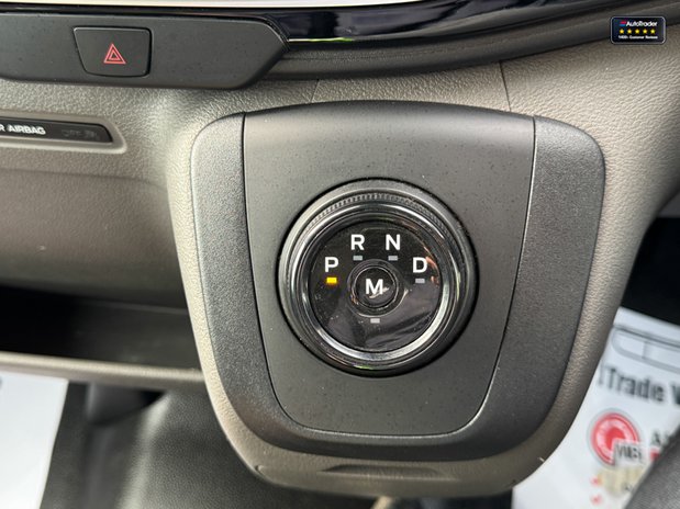Ford Transit AUTO LWB L3H2 Medium Roof 350 Limited Air Con Cam Nav Sensors SELECT 48