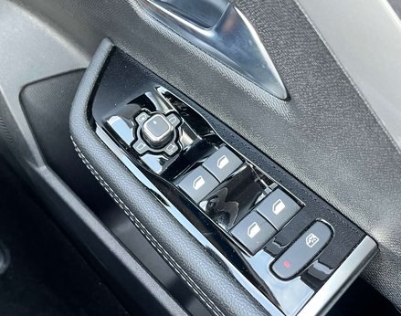 Vauxhall Astra 1.2 Astra Ultimate Turbo Auto 5dr 59