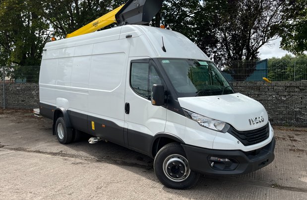 Iveco Daily 3.0D HPI 18V 70C 4100 c/w Versalift VTM-170-F 2200mm Access Platform