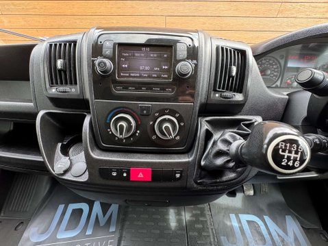 Peugeot Boxer 2.2 Boxer 335 Professional L3H2 Blue HDi 24