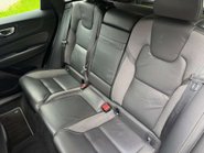 Volvo XC60 2.0 XC60 R-Design B5 MHEV Auto 5dr 43