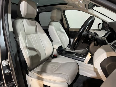 Land Rover Discovery Sport TD4 HSE 16
