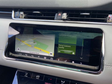 Land Rover Range Rover Evoque 2.0 Range Rover Evoque R-Dynamic HSE D Auto 4WD 5dr 4