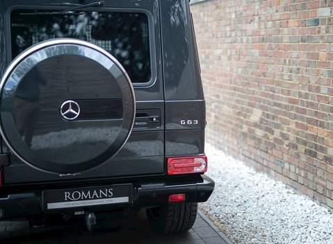 Mercedes-Benz G Series AMG 22