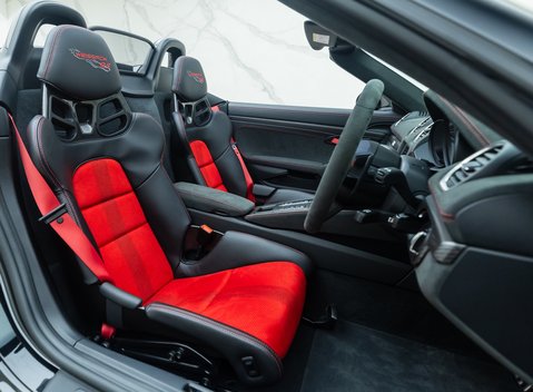 Porsche 718 SPYDER RS 17