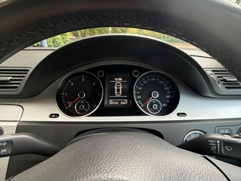 Volkswagen Passat 2.0 TDI Highline Plus Saloon 4dr Diesel Manual Euro 5 (110 ps) 16