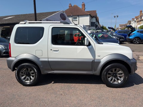 Suzuki Jimny 1.3 ADVENTURE 4X4 8