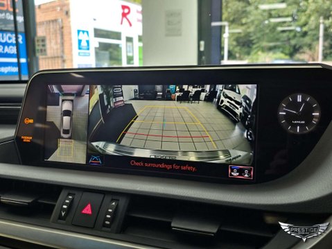 Lexus Es 2.5 300h Takumi E-CVT Euro 6 (s/s) 4dr 83