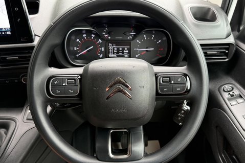 Citroen Berlingo 1000 DRIVER M PURETECH - NO VAT - REAR VIEW CAMERA - LOW MILEAGE 11