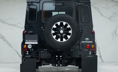 Land Rover Defender 90 XS 5