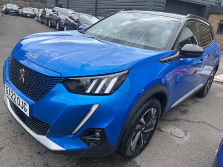 Peugeot 2008 GT 5