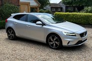 Volvo V40 T3 R-DESIGN EDITION 2