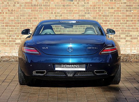 Mercedes-Benz SLS AMG 9