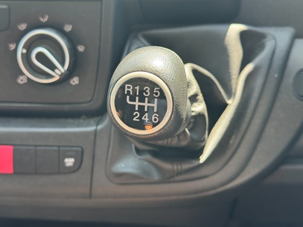 Fiat Ducato LWB L3H2 [SOLD AUC] Medium Roof Business Cruise Sensors EURO 6 NO VAT 32