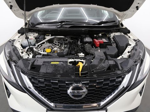 Nissan Qashqai 1.3 DIG-T MHEV Tekna+ XTRON Euro 6 (s/s) 5dr 29