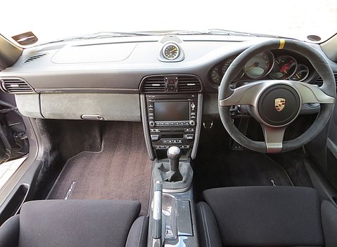 Porsche 911 (997) GT3 RS 22