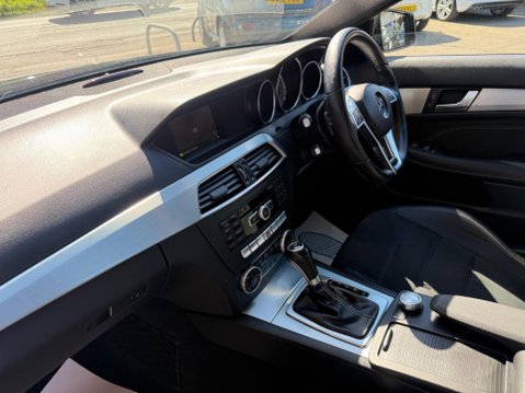 Mercedes-Benz C Class 2.1 C220 CDI AMG Sport Edition G-Tronic+ Euro 5 (s/s) 2dr 34