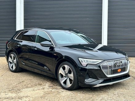 Audi E-Tron QUATTRO S LINE