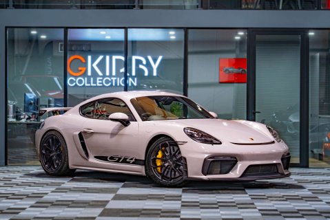 Porsche 718 Cayman GT4 PDK 1
